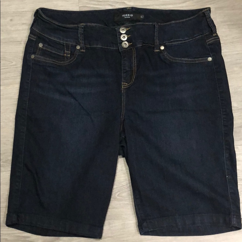 Torrid Bermuda Shorts size 20